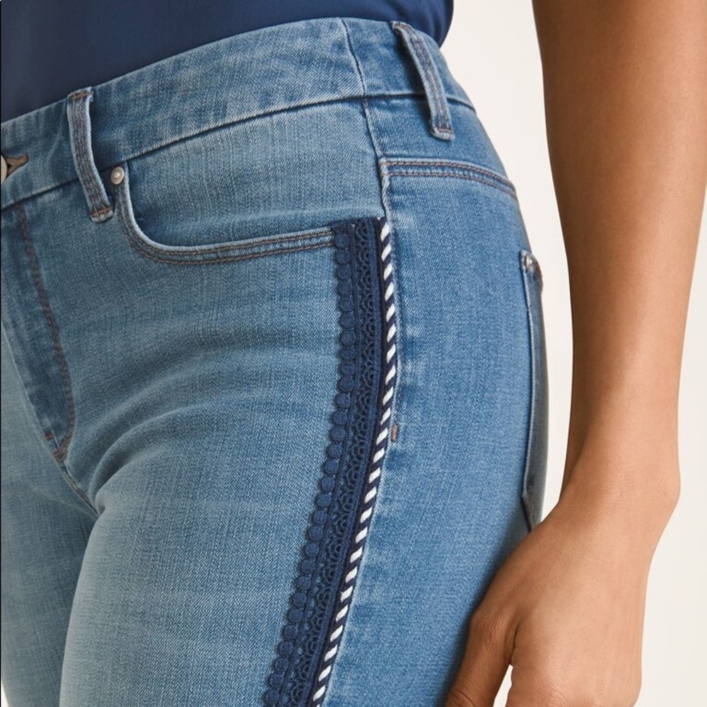 Rope trim girlfriend crop jeans size 6 Adam indigo